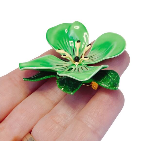 Vintage 1960s Green Enamel Flower Brooch Layered Leaves Mod Mid Century Pin - Picture 2 of 10